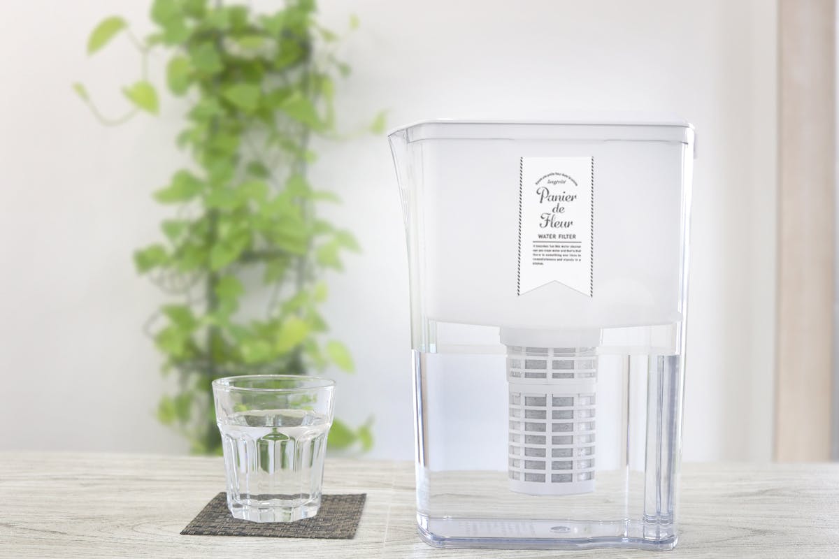 1台で2lペットボトル約800本分 長寿命なポット型浄水器でおいしい水をいつでも Campfire キャンプファイヤー 1台で2lペットボトル約800本分 長寿命なポット型浄水器でおいしい水をいつでも Campfire キャンプファイヤー