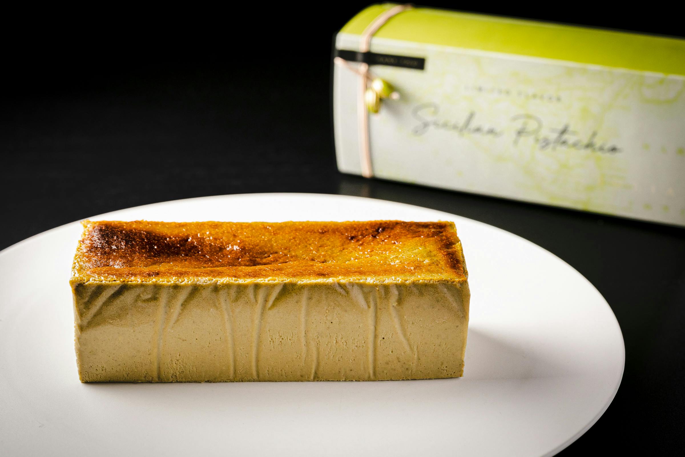 外苑前のレストラン Julia が 大人専用 ピスタチオチーズケーキを限定販売 Campfire キャンプファイヤー 外苑前のレストラン Julia が 大人専用 ピスタチオチーズケーキを限定販売 Campfire キャンプファイヤー