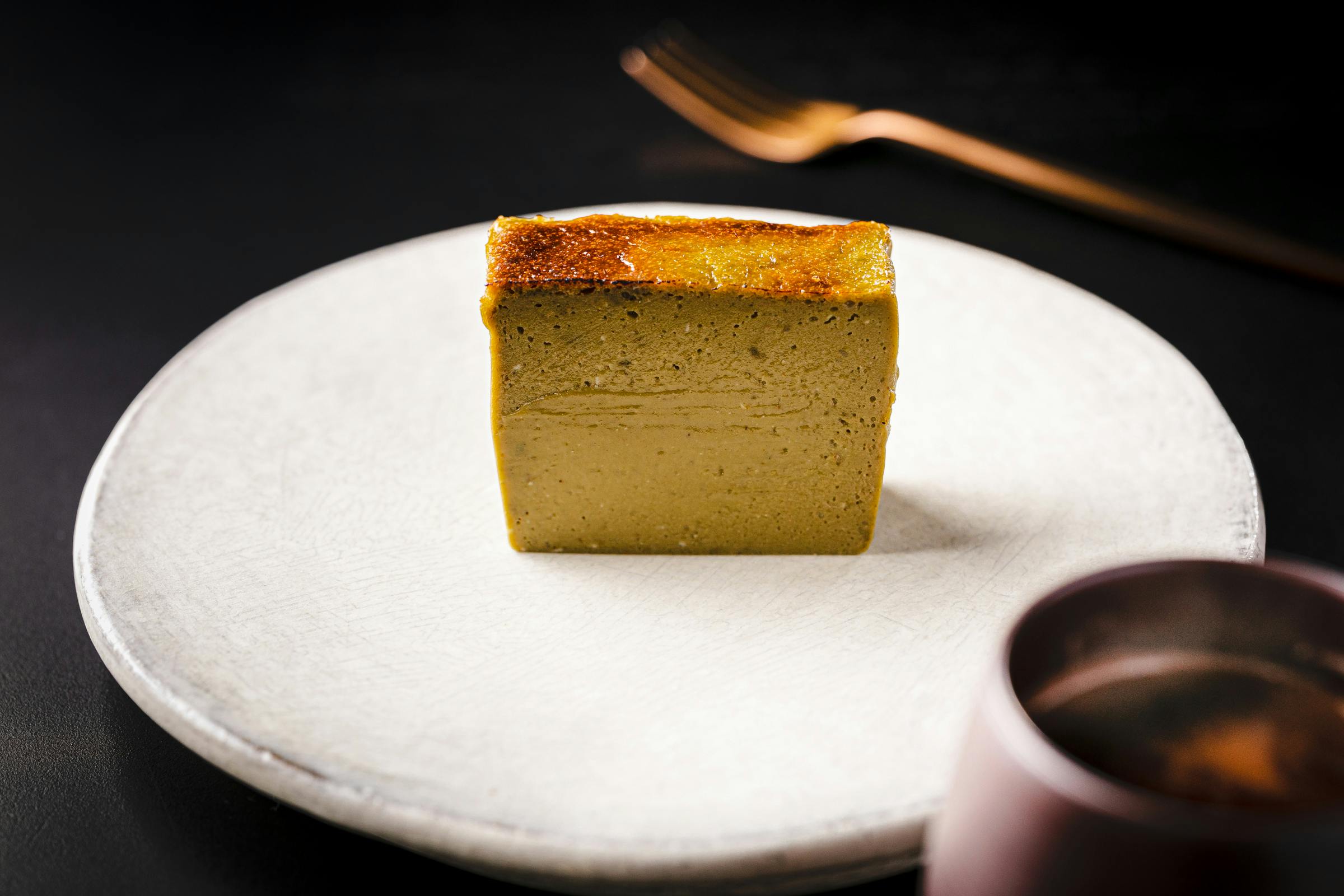 外苑前のレストラン Julia が 大人専用 ピスタチオチーズケーキを限定販売 Campfire キャンプファイヤー 外苑前のレストラン Julia が 大人専用 ピスタチオチーズケーキを限定販売 Campfire キャンプファイヤー