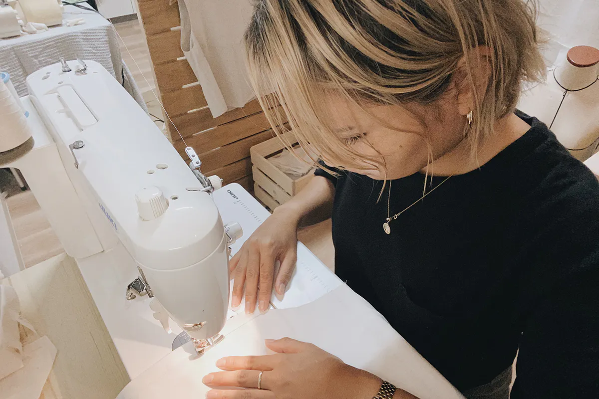 衣服ロスをなくす服作り 受注生産 廃棄服を使用した循環型エシカルファッション Campfire キャンプファイヤー 衣服ロスをなくす服作り 受注生産 廃棄服を使用した循環型エシカルファッション Campfire キャンプファイヤー