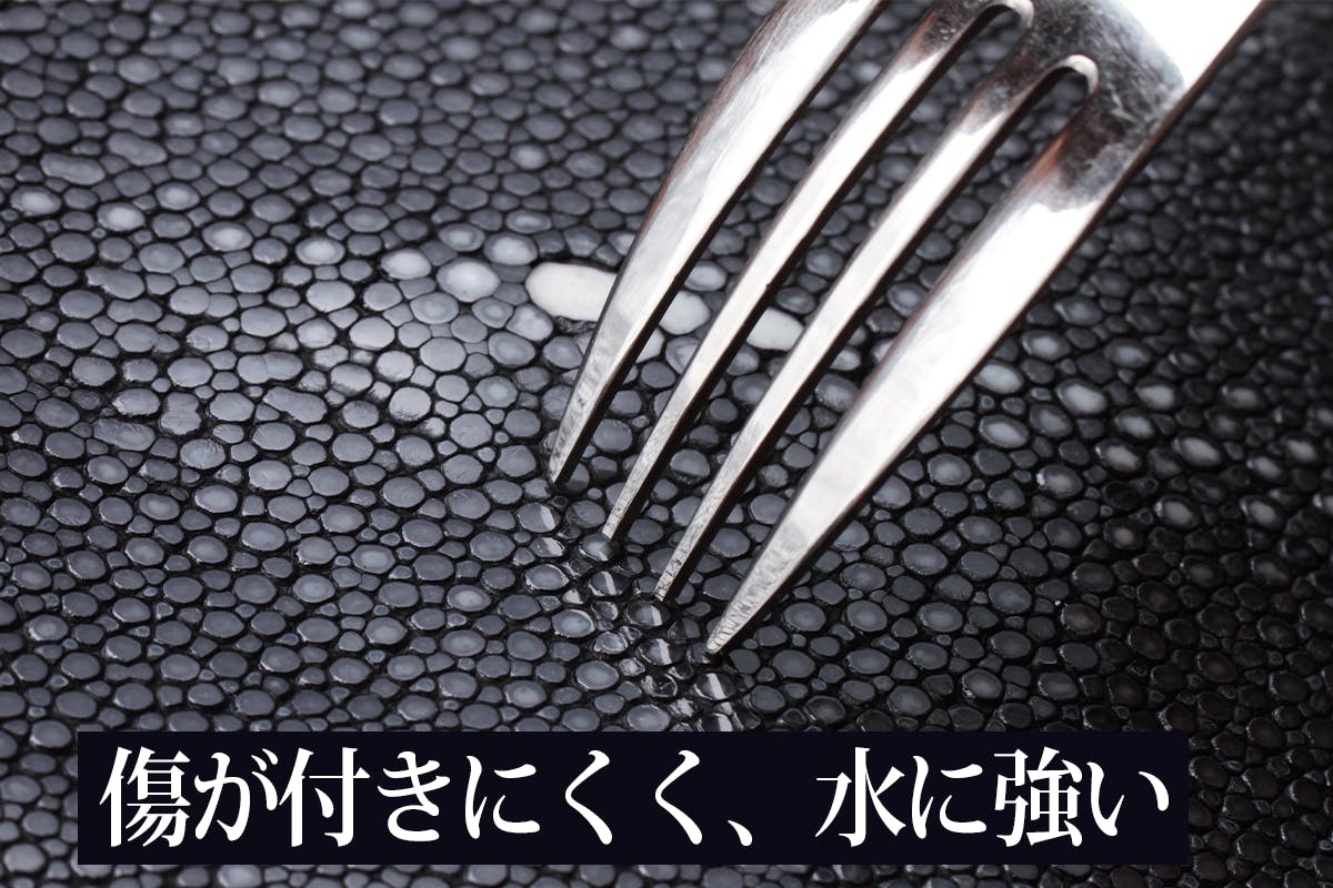 一生ものの耐久性 海の宝石 エイ革を使ったボディバック 普段の装いを格上げ Campfire キャンプファイヤー 一生ものの耐久性 海の宝石 エイ革を使ったボディバック 普段の装いを格上げ Campfire キャンプファイヤー