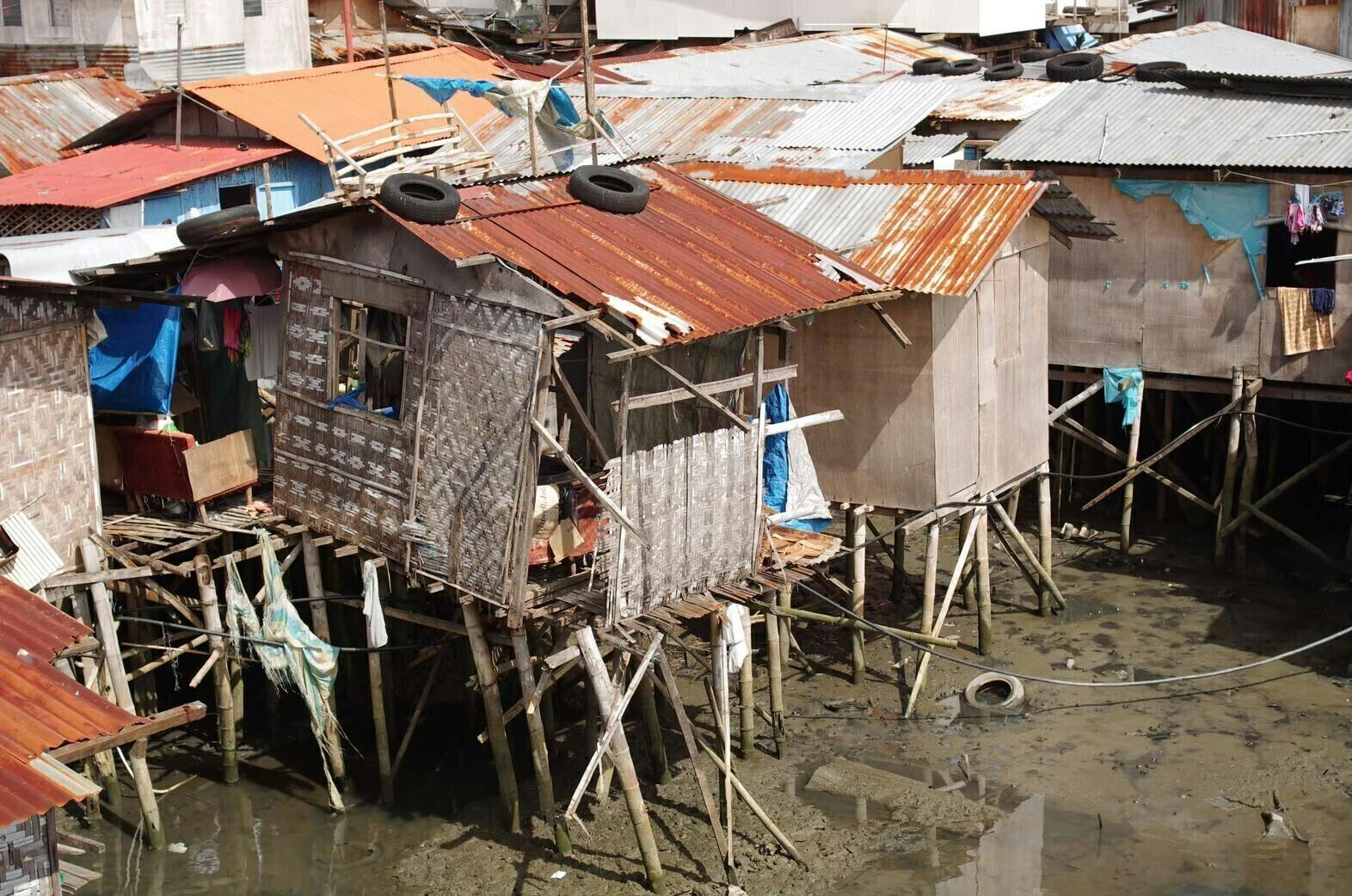 台風で壊滅した海上スラムの教会を再建したい Campfire キャンプファイヤー 台風で壊滅した海上スラムの教会を再建したい Campfire キャンプファイヤー