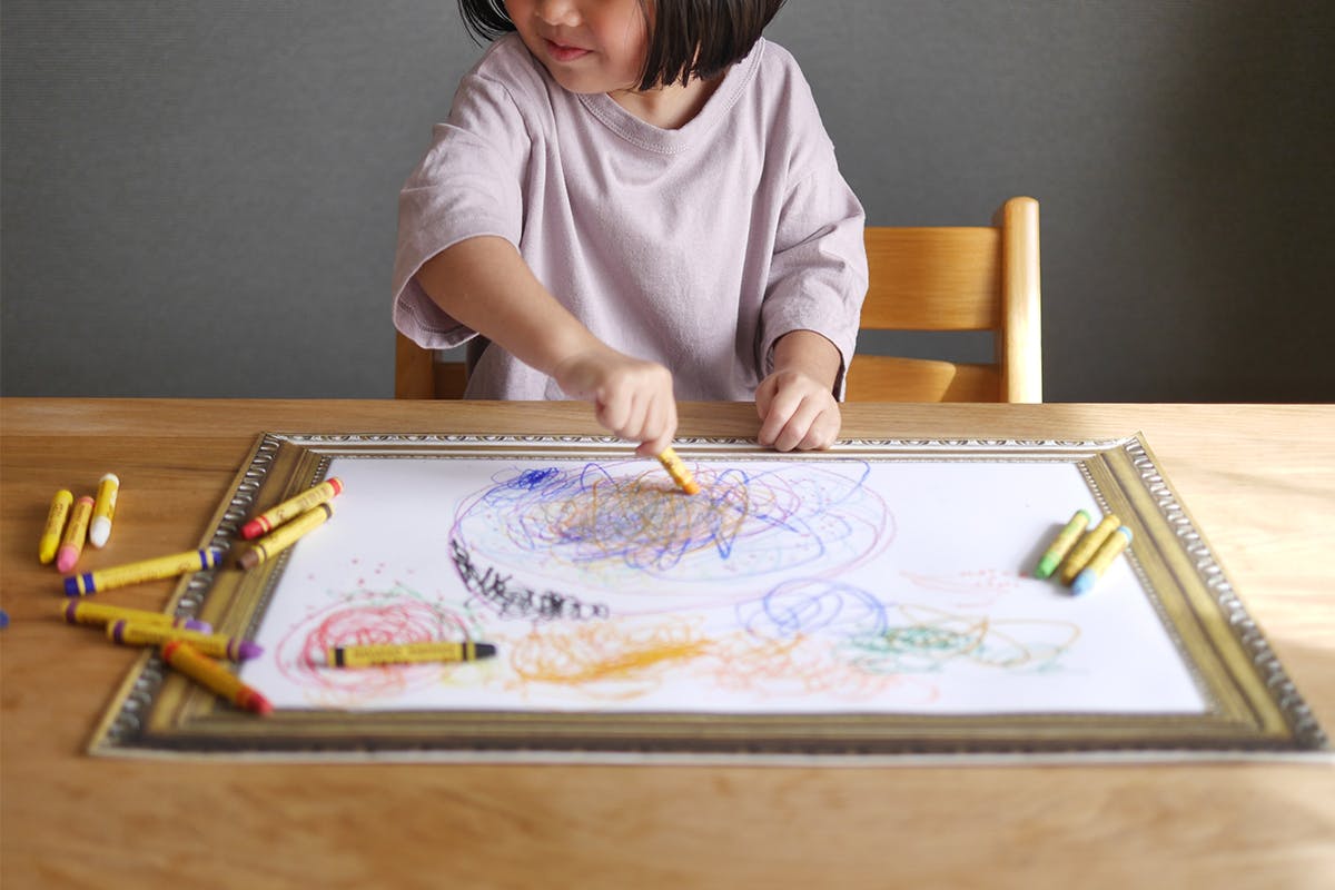 子どもの絵で自宅を美術館に 家族でアートを鑑賞する時間をつくる 絵画用紙 Campfire キャンプファイヤー