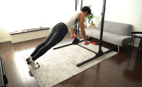 簡単1分で完成 省スペースで本格派トレーニングを実現 折り畳み式懸垂マシン Campfire キャンプファイヤー 簡単1分で完成 省スペースで本格派トレーニングを実現 折り畳み式懸垂マシン Campfire キャンプファイヤー