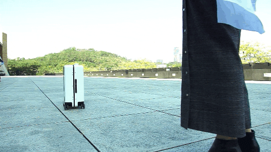 米国クラウド売り上げ1.4億円!近未来の「スマート・キャリーケース」