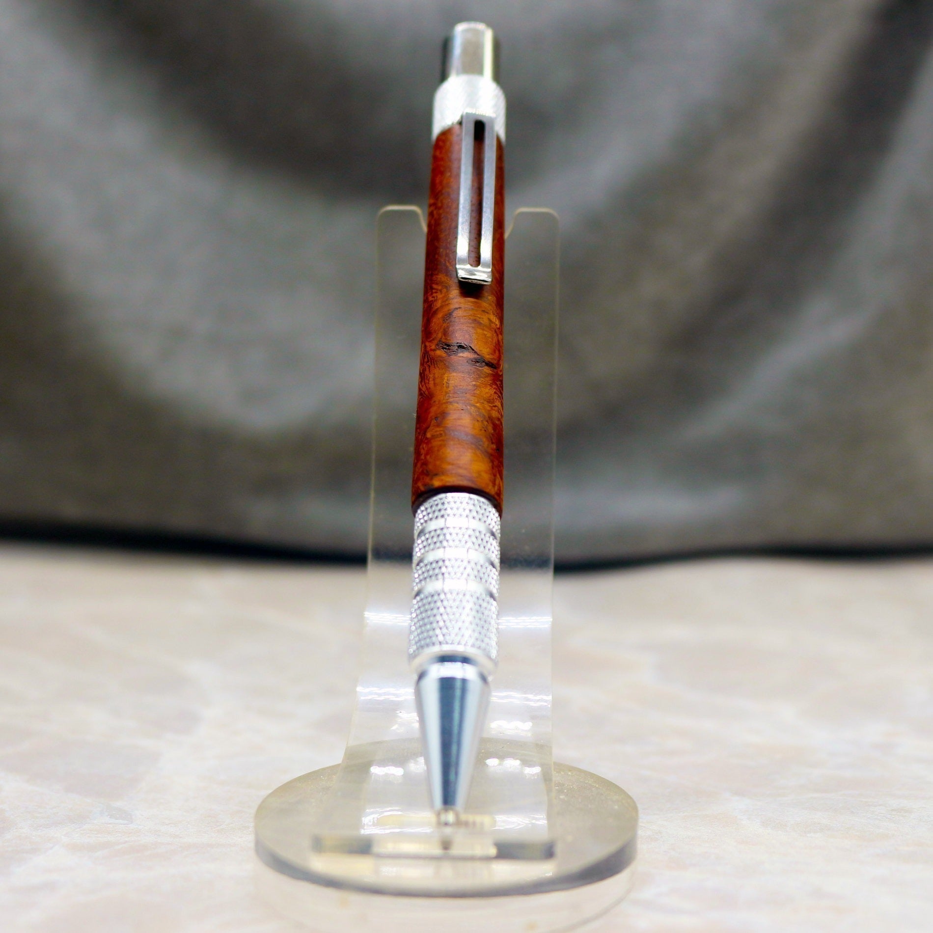 大人の品格ただよう木軸ペン シャープペンシルを携えて第4弾です Campfire キャンプファイヤー 大人の品格ただよう木軸ペン シャープペンシルを携えて第4弾です Campfire キャンプファイヤー