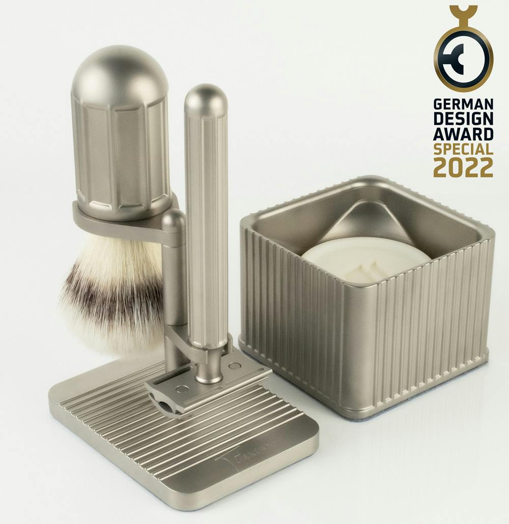 肌に柔らか 深剃りプロ仕様 アワード受賞一生モノのドイツ製オールチタンシェーバー Campfire キャンプファイヤー 肌に柔らか 深剃りプロ仕様 アワード受賞一生モノのドイツ製オールチタンシェーバー Campfire キャンプファイヤー