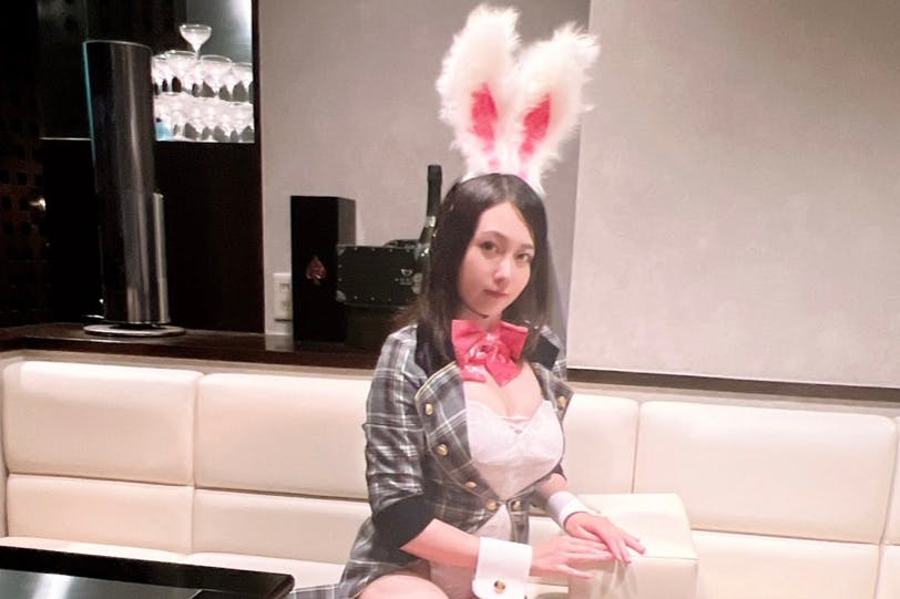 バニーコンシェルジュのいる赤坂の会員制カラオケbarが初会員募集 Campfire キャンプファイヤー