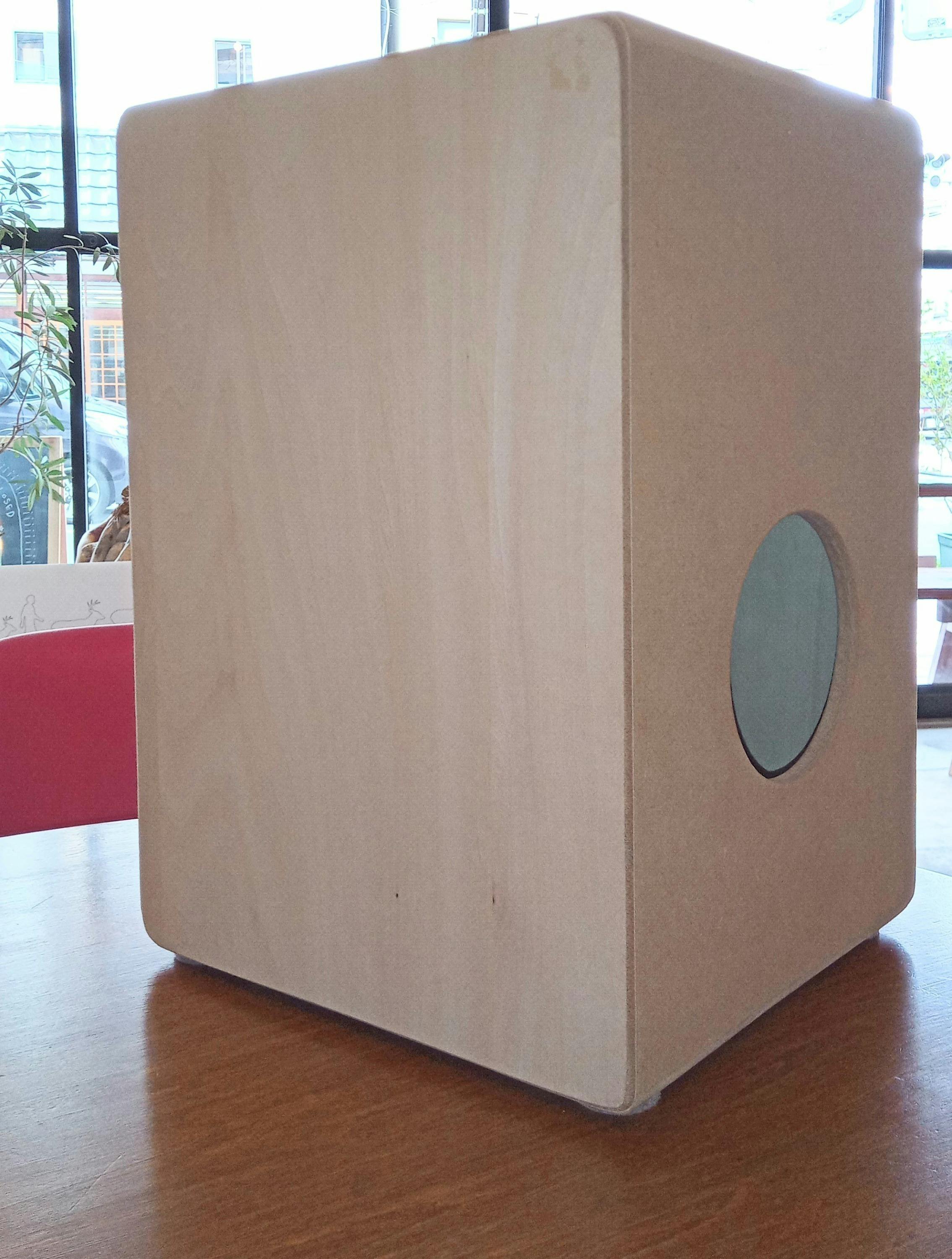 石巻発 叩いて楽しむ打楽器カホン!コンパクトサイズでアウトドアでも