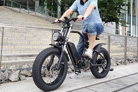 圧倒的なバイク感!極太タイヤで超パワフルな電動アシスト自転車 圧倒的なバイク感!極太タイヤで超パワフルな電動アシスト自転車