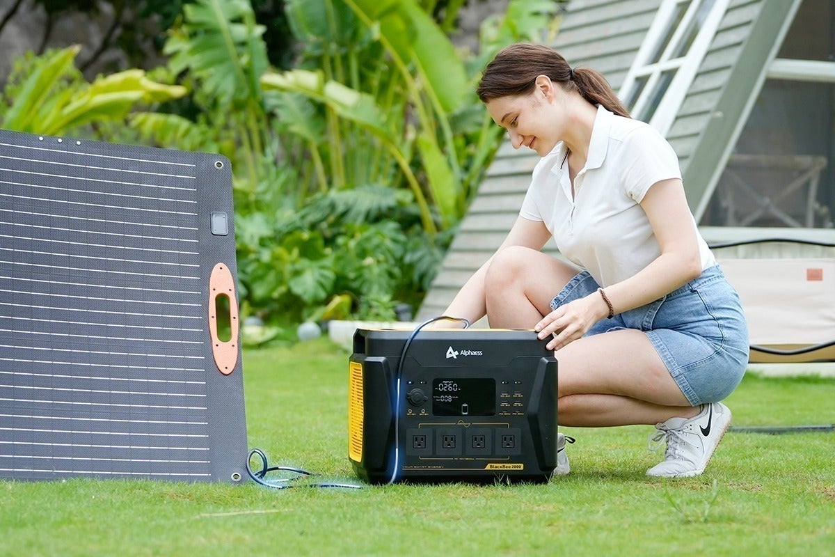 超大容量2200Whポータブル電源！急速充電・バッテリー寿命