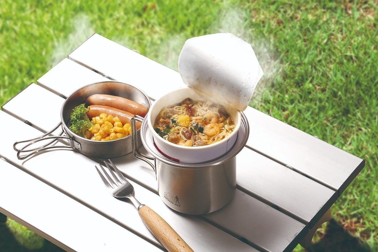 外で食べるご飯ってこんなに美味しいの！？ カップ麺クッカー