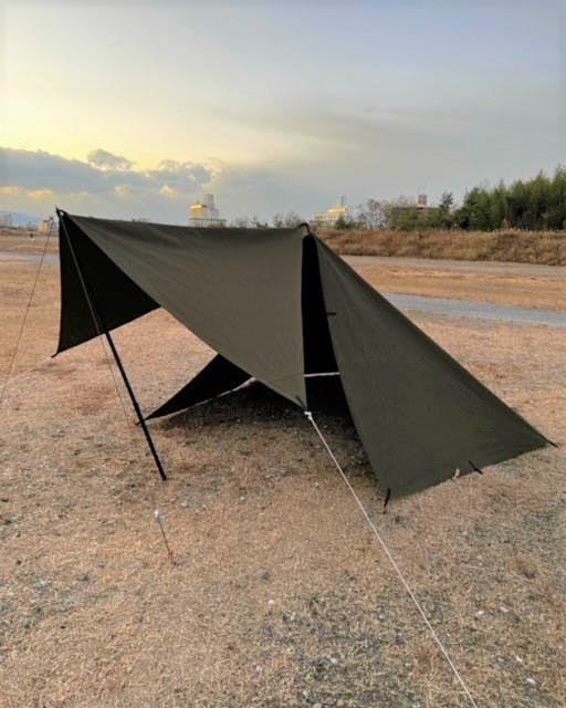 『Tarp Shield』焚き火好きの為の難燃素材でできたタープシェルター