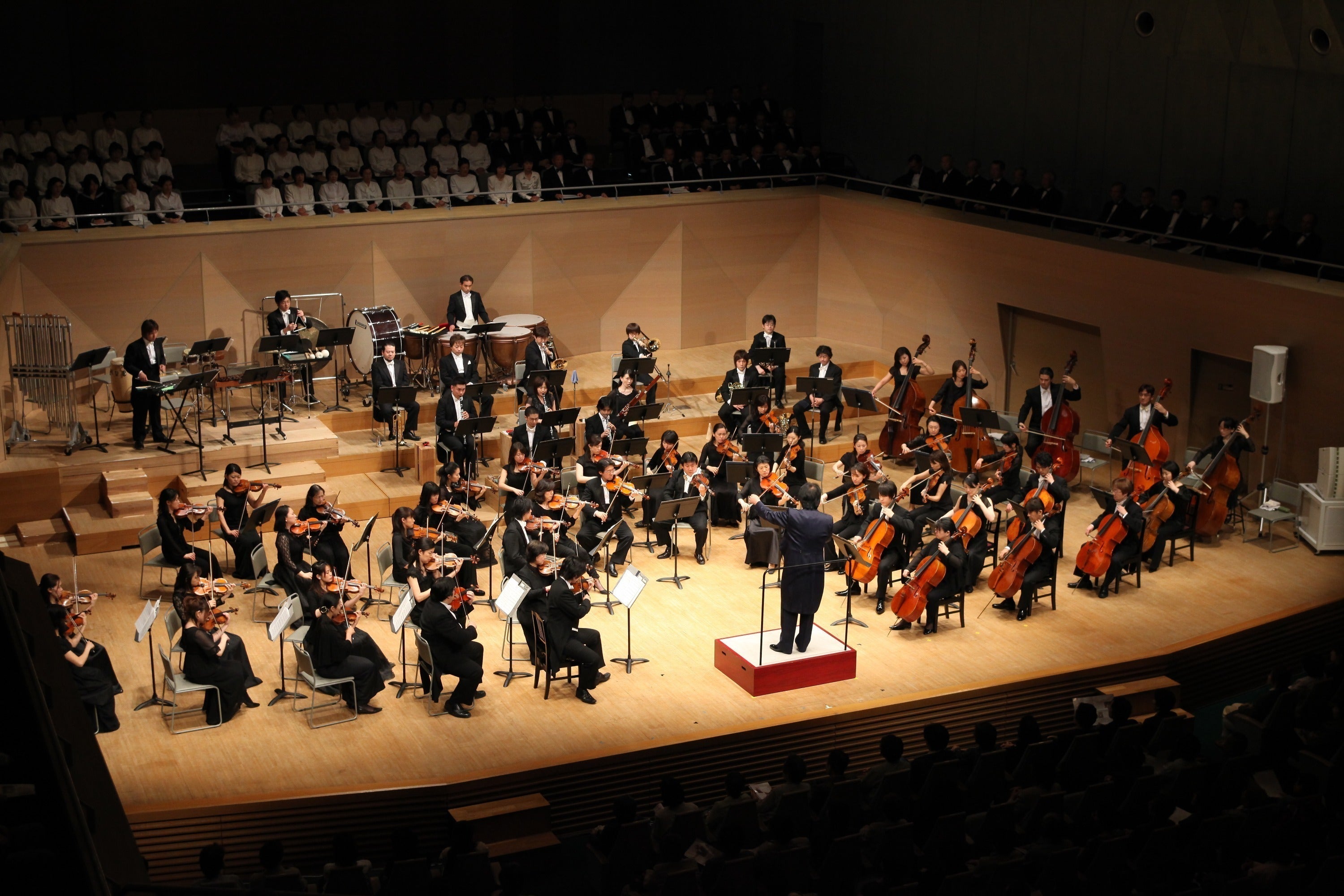 吉田正記念オーケストラ（YKO）の東京公演成功とオケの存続を