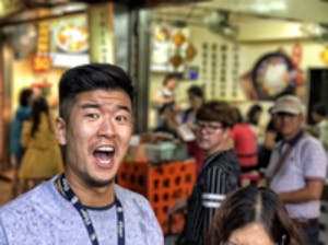 世界一熱い男が東南アジアにて笑顔を届け 日本中に笑顔バトンを アクティビティ Campfire キャンプファイヤー