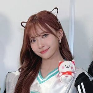 NiziU マユカ NiziU | 夏感満載🌻☀️🎇 ————————— 여름이다~~~🌻☀️🎇 #NiziU